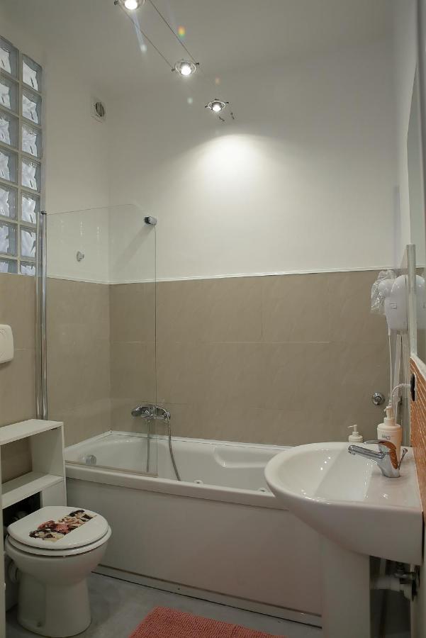 ホテルSavoia International_Lt_Bari Stazione エクステリア 写真